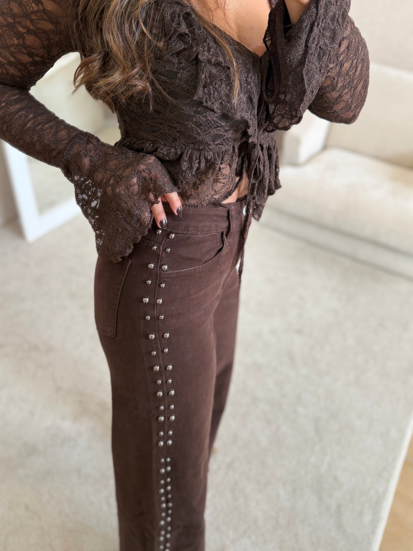 WIDE LEG CHOCOLATE COM TACHAS