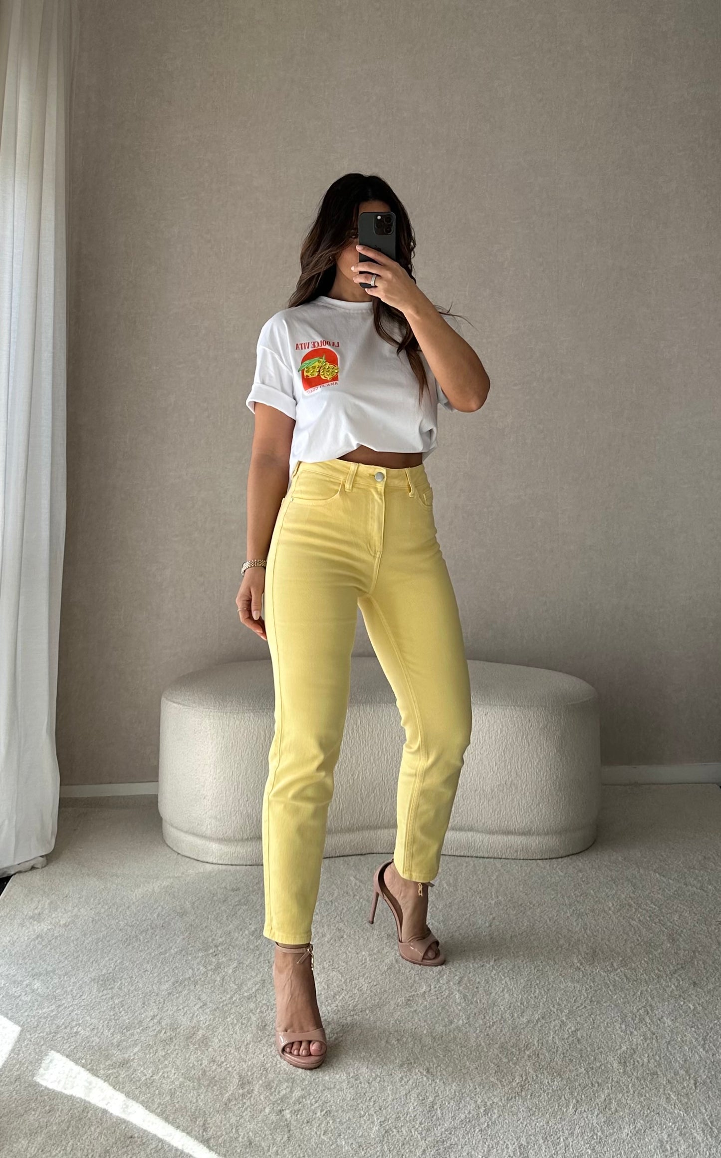 JEANS MOM AMARELA