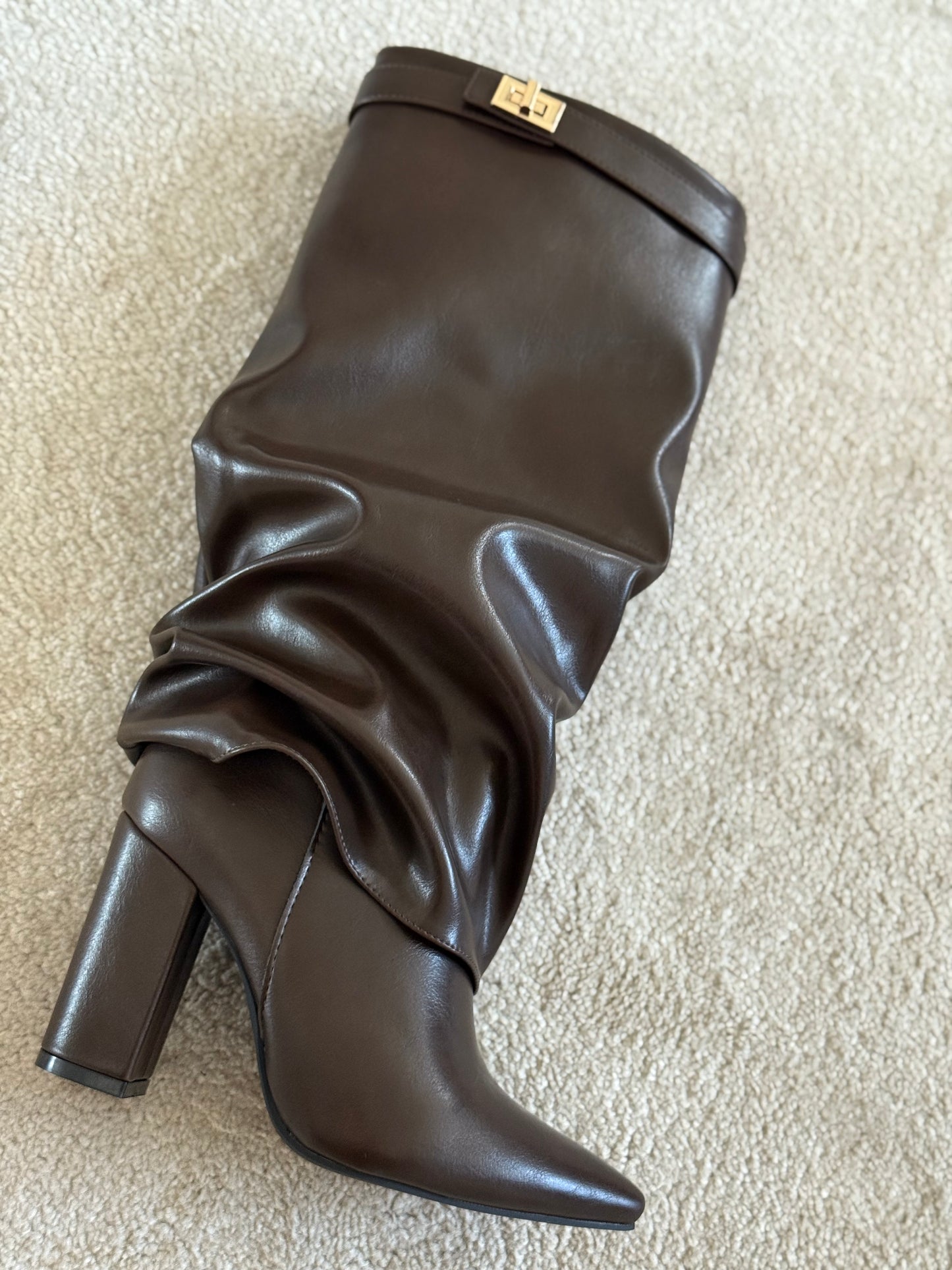 BOTAS SECRET