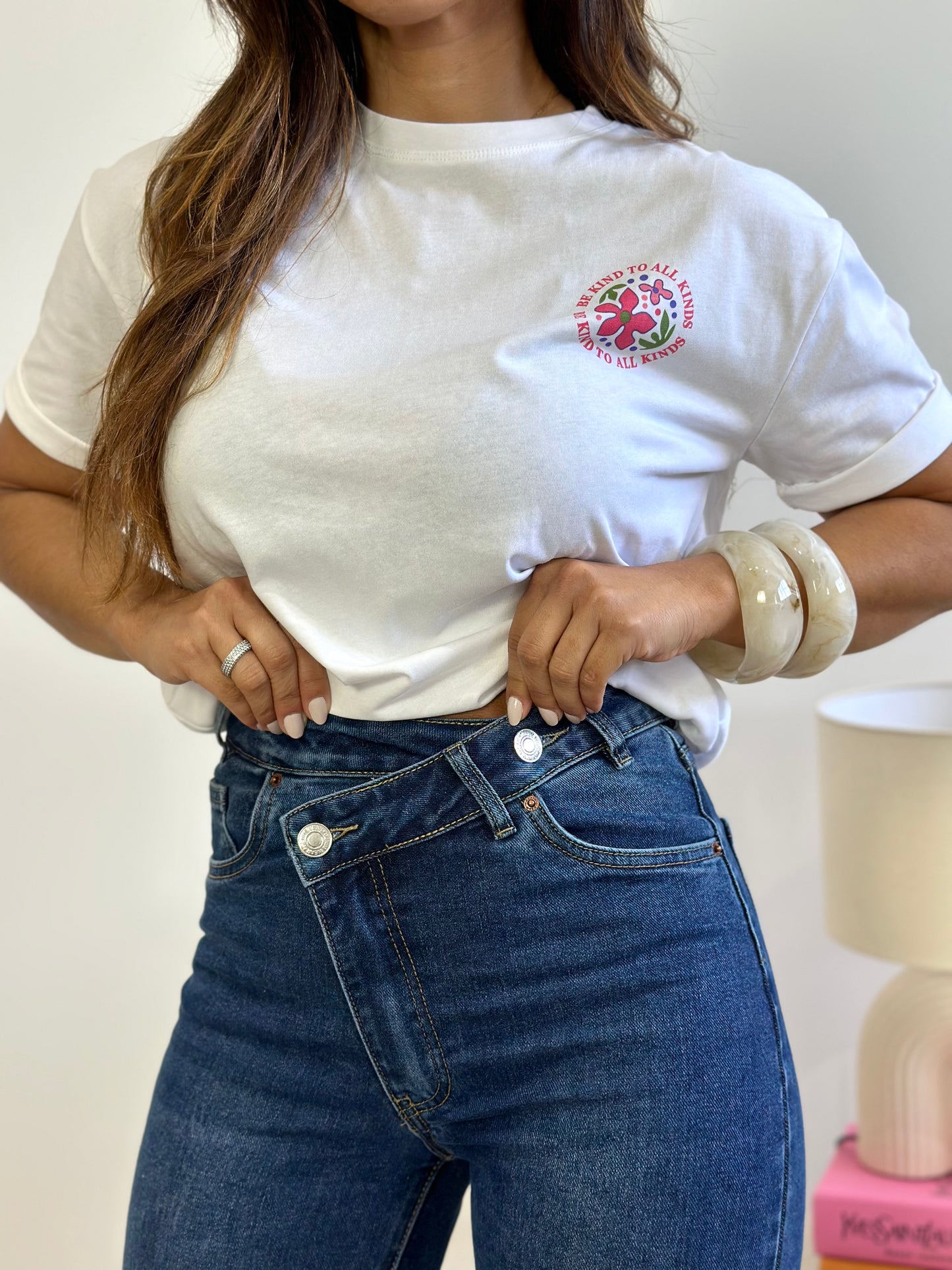 T-SHIRT BE KIND