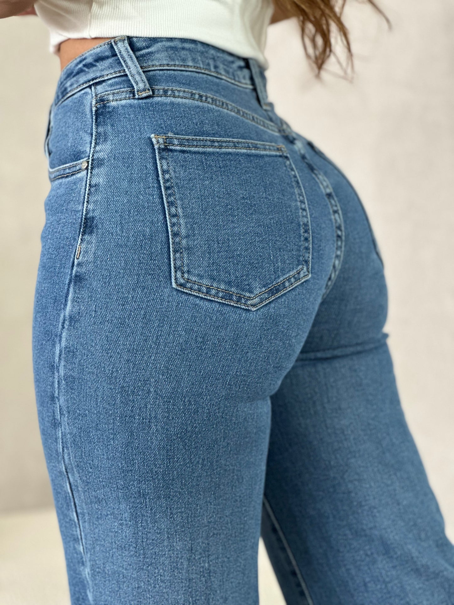 JEANS WIDE LEG INTERMEDIA