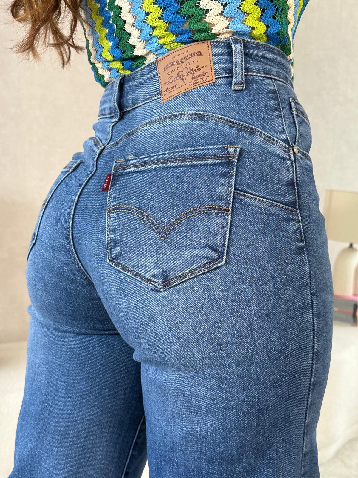 JEANS WIDE LEG PUSH-UP GANGA ESCURA